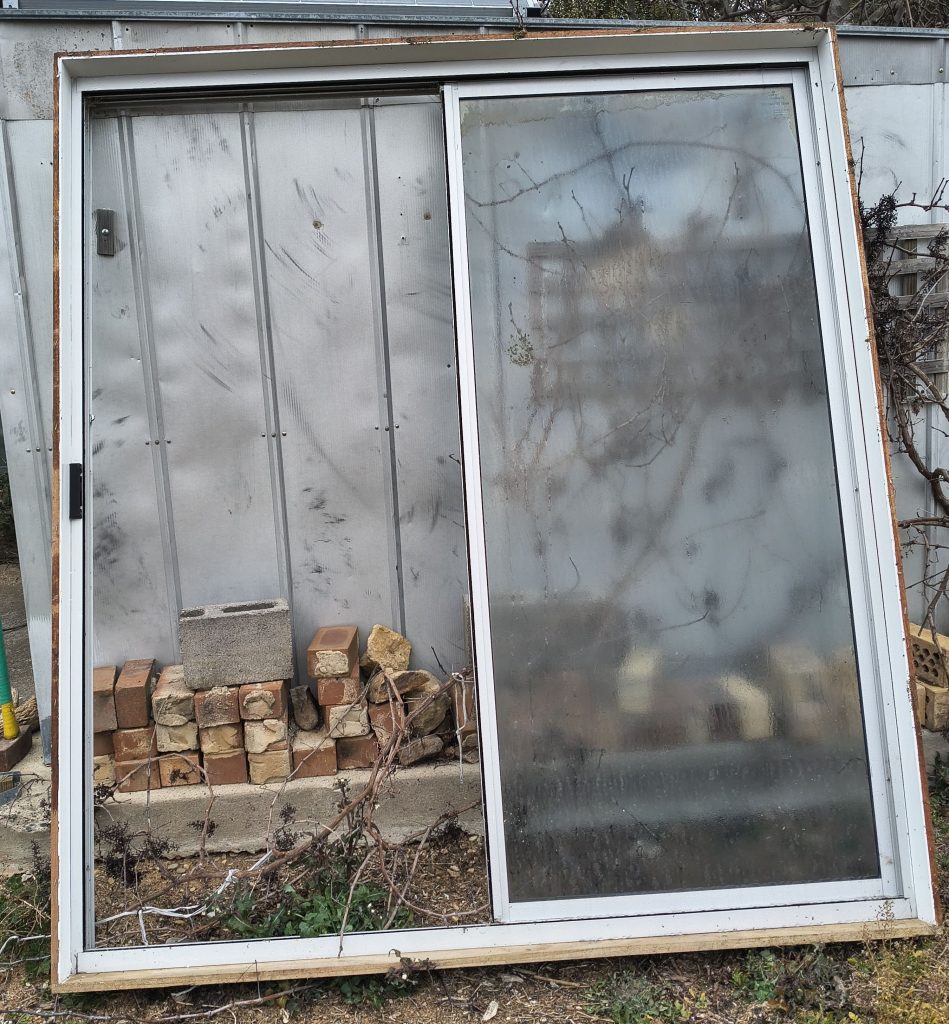 Aluminium sliding door